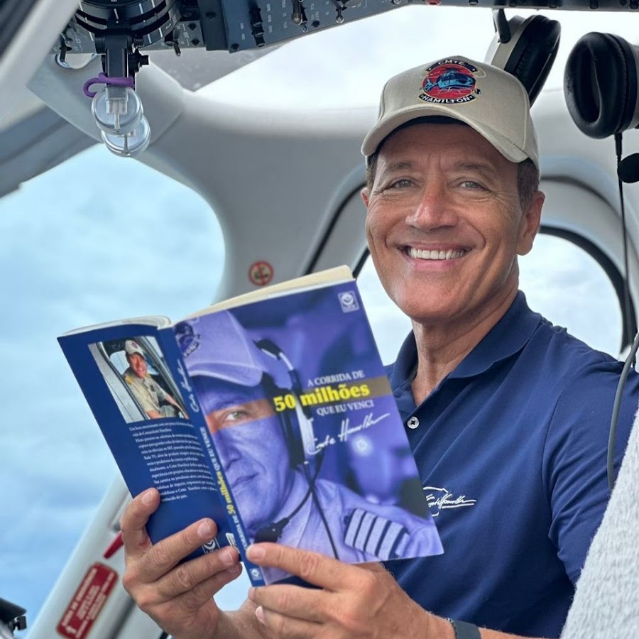 Comandante Hamilton não é mais contratado do SBT (Créditos: Reprodução/Youtube)