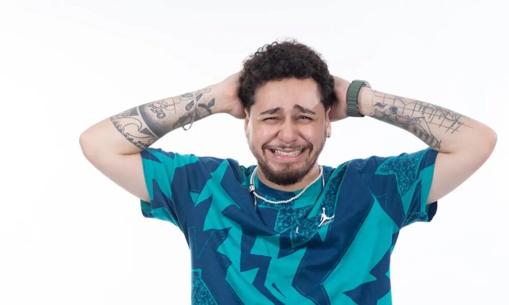 Em São Paulo, comediante Gio Lisboa fará shows no teatro Frei Caneca