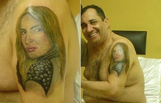 Senador Jorge Kajuru possui o rosto da cantora Cláudia Leitte tatuado em sua pele. (Foto: Reprodução)