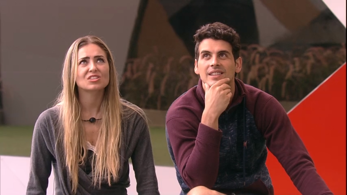 BBB 19: Paula e Maycon fazem duras críticas a Danrley: "Arrogante. Tem que baixar a bolinha". (Foto: TV Globo)