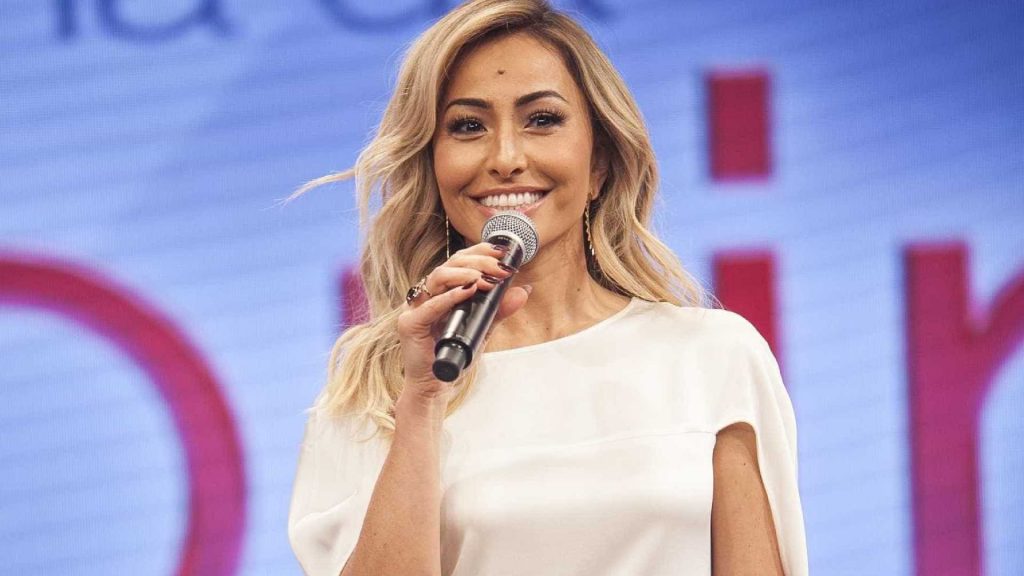 Sabrina Sato vai apresentar reality de namoro