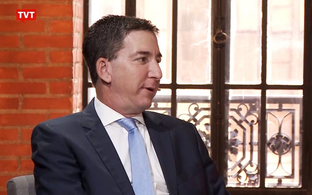 Glenn Greenwald em entrevista ao programa 'Entre Vistas' falou sobre o Jornal Nacional. (Foto: Reprodução)