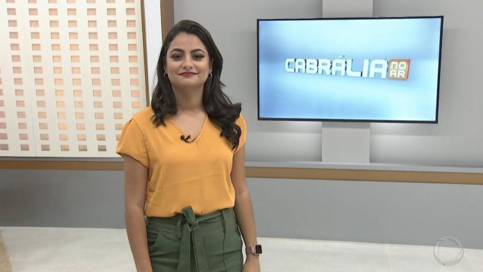 Lo-Hanna Magnavita: jornalista foi afastada da Record TV após vídeo com briga sua viralizar nas redes sociais (Reprodução/Record TV Cabrália)