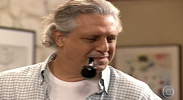 Atílio (Antonio Fagundes) em cena na novela Por Amor da Globo (Foto: Reprodução)