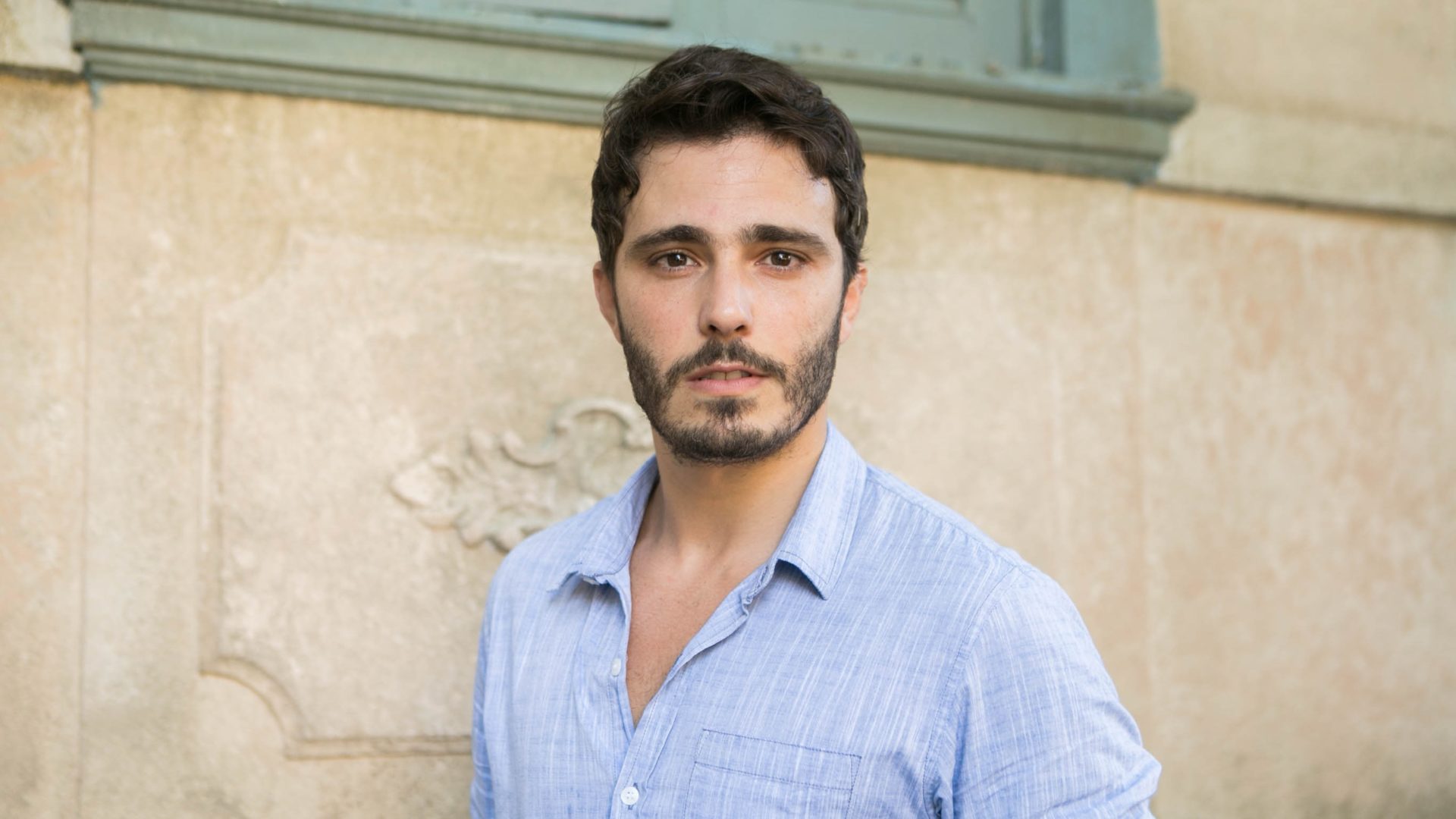 Conhecido por novelas da Globo, Thiago Rodrigues agora fará novela da RecordTV. (Foto: Divulgação)