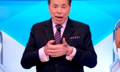 O apresentador Silvio Santos no comando do seu programa dominical no SBT. (Foto: Reprodução)