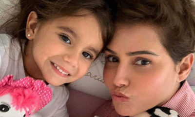 Deborah Secco e a filha, Maria Flor, que completou mais um ano de vida nessa quarta-feira, 04 de dezembro (Foto: Reprodução)