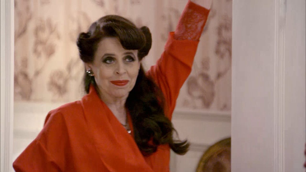 Safira (Cristina Pereira) em cena na novela Haja Coração, da Globo (Créditos: Reprodução)
