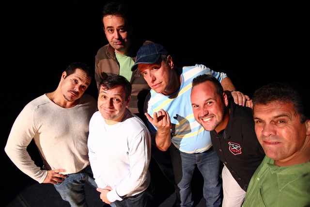 O grupo Café com Bobagem, do rádio, pode migrar para a Band na TV (Créditos: Reprodução)