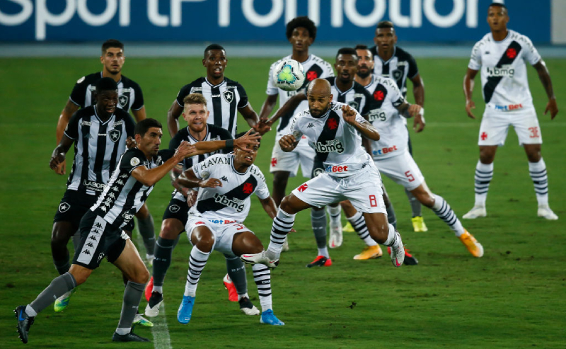 Vasco e Botafogo foram rebaixados e vivem um jejum de títulos estaduais. Crédito: Getty imagens.