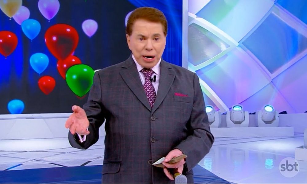 O apresentador Silvio Santos é dono do SBT e decide o que vai e o que não vai ao ar (Créditos: Reprodução)