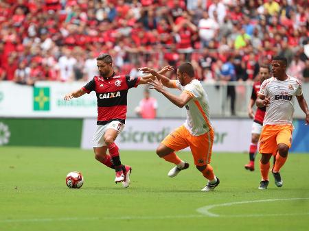 Diego está de férias e não entra em campo logo mais. Crédito: Flamengo