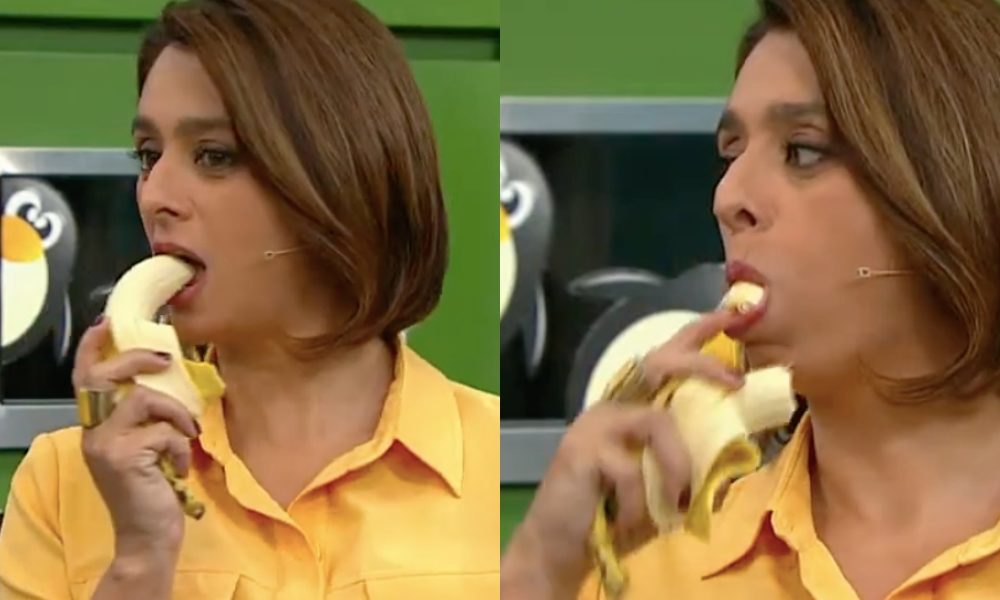 Ao vivo, Catia Fonseca come bananão na Band (Foto: Reprodução)