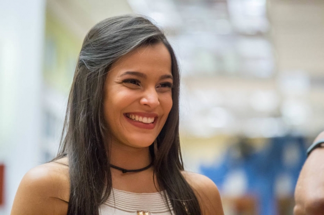 Emilly, campeã do BBB 17, fala sobre estigma de ex-BBB, mas alega não conseguir fazer quase nada com o prêmio. (Foto: Reprodução)