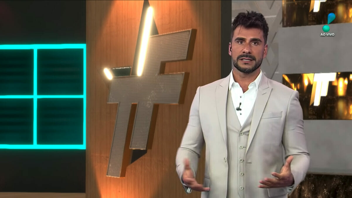 Júlio Rocha no TV Fama (Foto: Reprodução)
