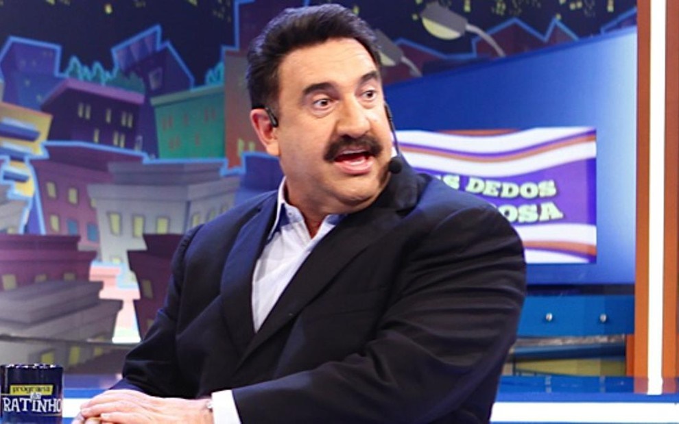 Ratinho deu o que falar por uma transmissão em sua rádio (Foto: Reprodução)