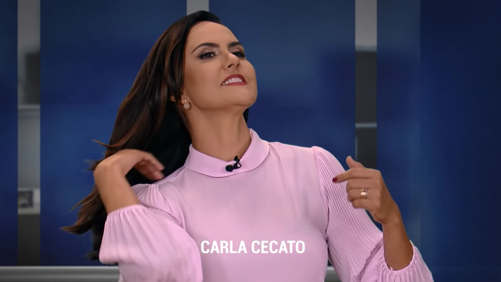 Aliás, antes do Jovem Pan, Carla Cecato ficou por 16 anos na Record, onde comandava o Fala Brasil (Créditos: Reprodução)