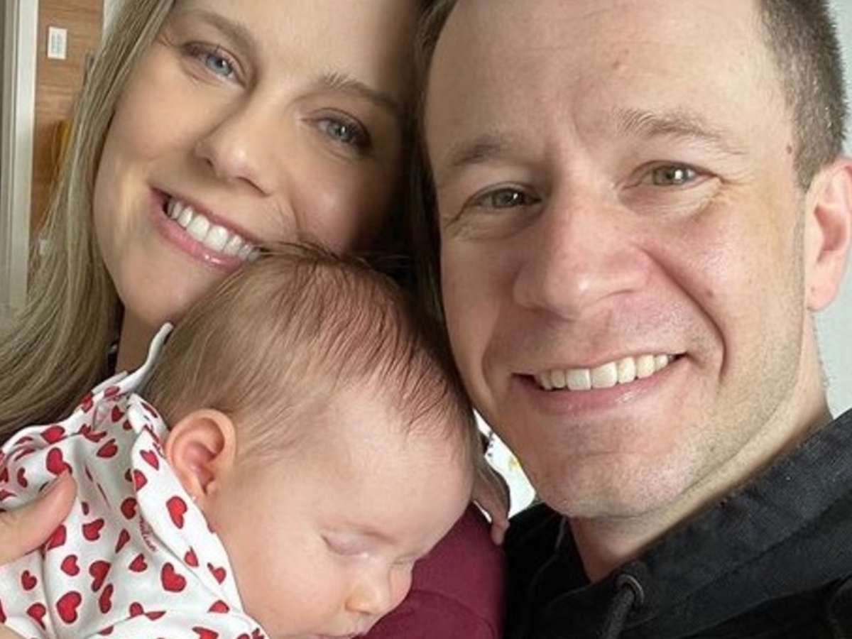 Daiana Garbin, a filha Lua e o esposo, Tiago Leifert (Foto: Reprodução)