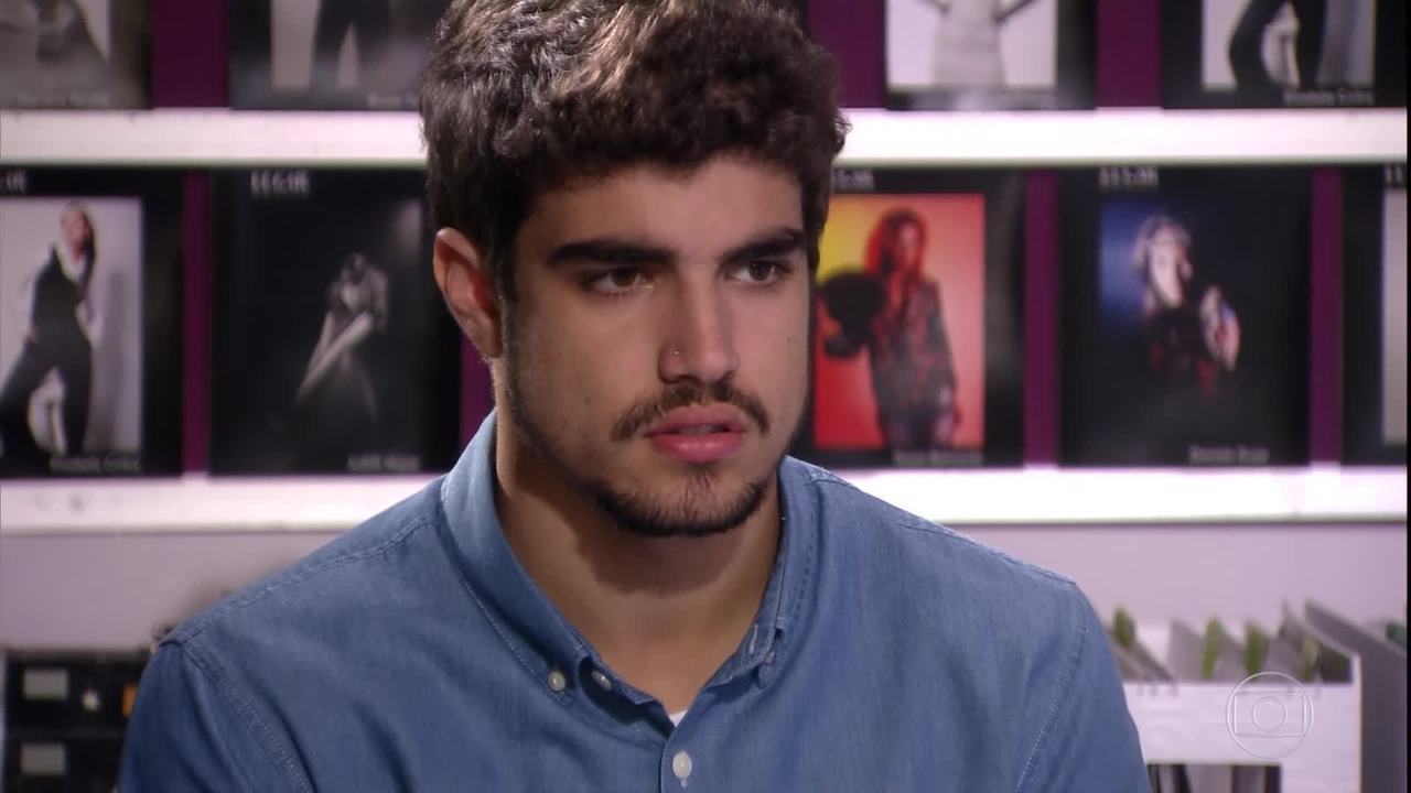 Edgar (Caio Castro) em cena na novela Ti Ti Ti, da Globo (Créditos: Reprodução)