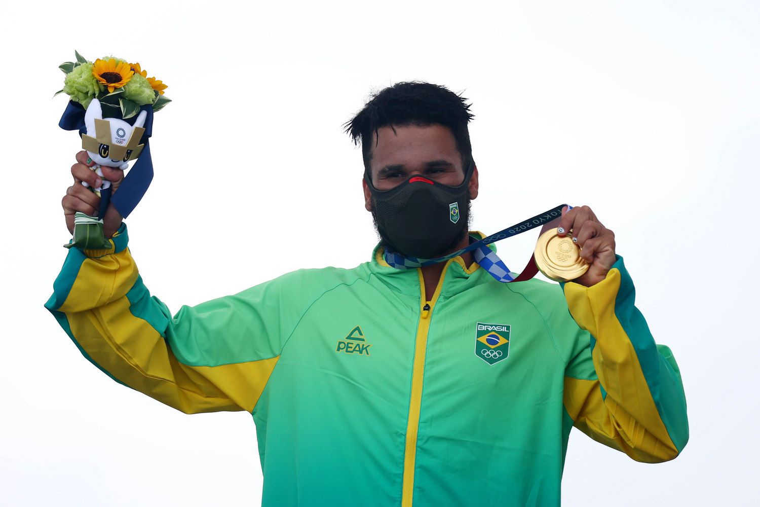 Ítalo Ferreira, garantiu a primeira medalha de ouro do Brasil. LISI NIESNE/REUTERS - 27.07.2021