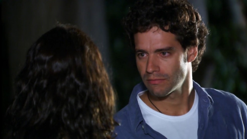 Renato (Guilherme Winter) em cena na novela Ti Ti Ti, da Globo (Créditos: Reprodução)