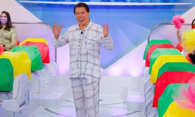 Patrícia Abravanel decidiu fazer uma emocionada declaração a Silvio Santos, após o pai aparecer somente de piajamas no SBT. Confira detalhes.