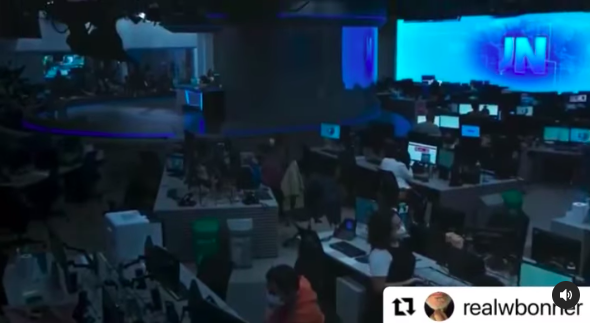 Além da equipe do JN, diversos profissionais do jornalismo aparecem no vídeo da Globo (Foto: Reprodução)