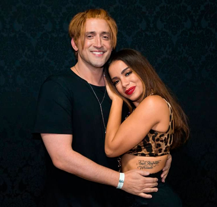 A princípio, Anitta publicou trecho de conversa com o ator Paulo Gustavo. A famosa aproveitou para parabenizar Romeu, filho do ator (Foto: Reprodução)