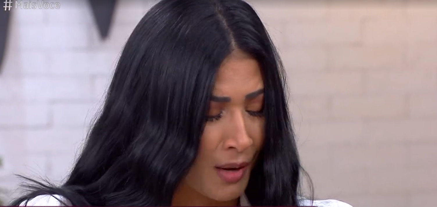 Simone se emocionou ao falar sobre sua experiência paranormal (Foto: Reprodução)