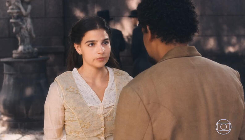 Pilar (Gabriela Medvedovski) em cena na novela Nos Tempos do Imperador, única trama inédita no ar na programa da Globo (Créditos: Reprodução)