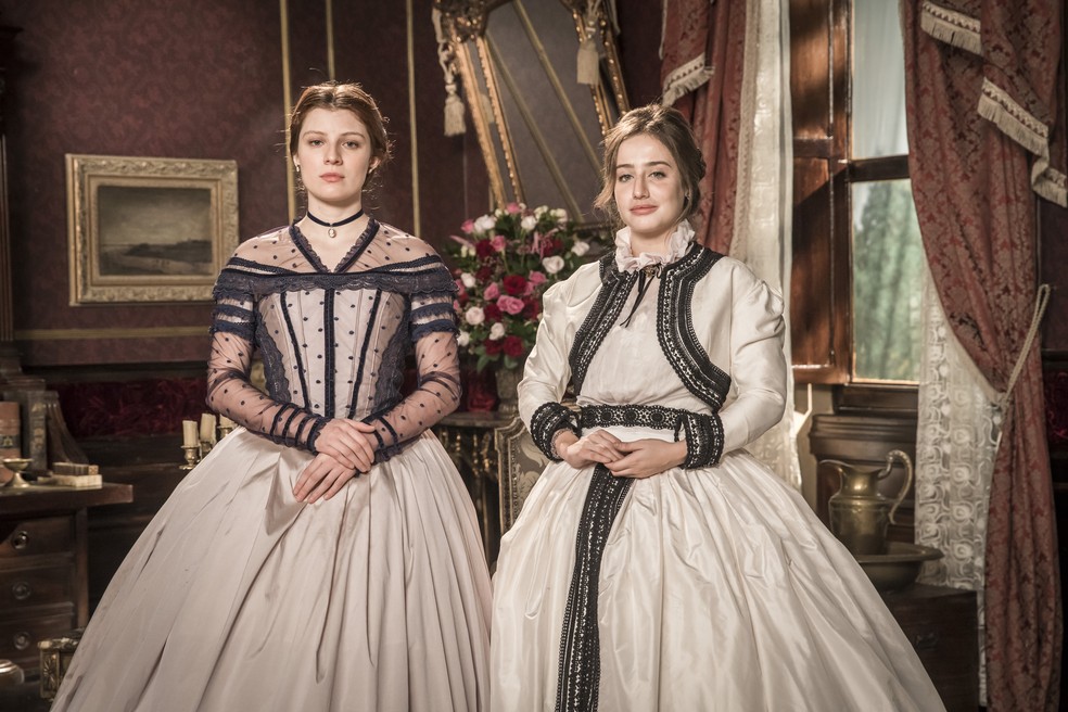 Isabel (Giulia Gayoso) e Leopoldina (Bruna Griphao) em cena na novela das seis da Globo (Créditos: Reprodução)