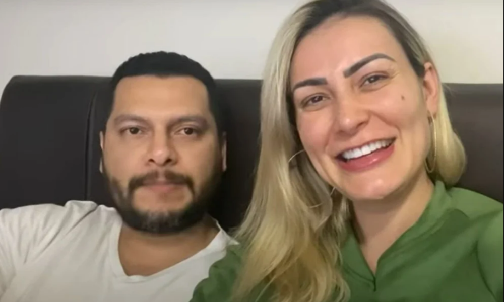 O ex-marido de Andressa Urach, Thiago, acusou a modelo de voltar a se prostituir enquanto está grávida. A famosa se apresentou em uma boate.