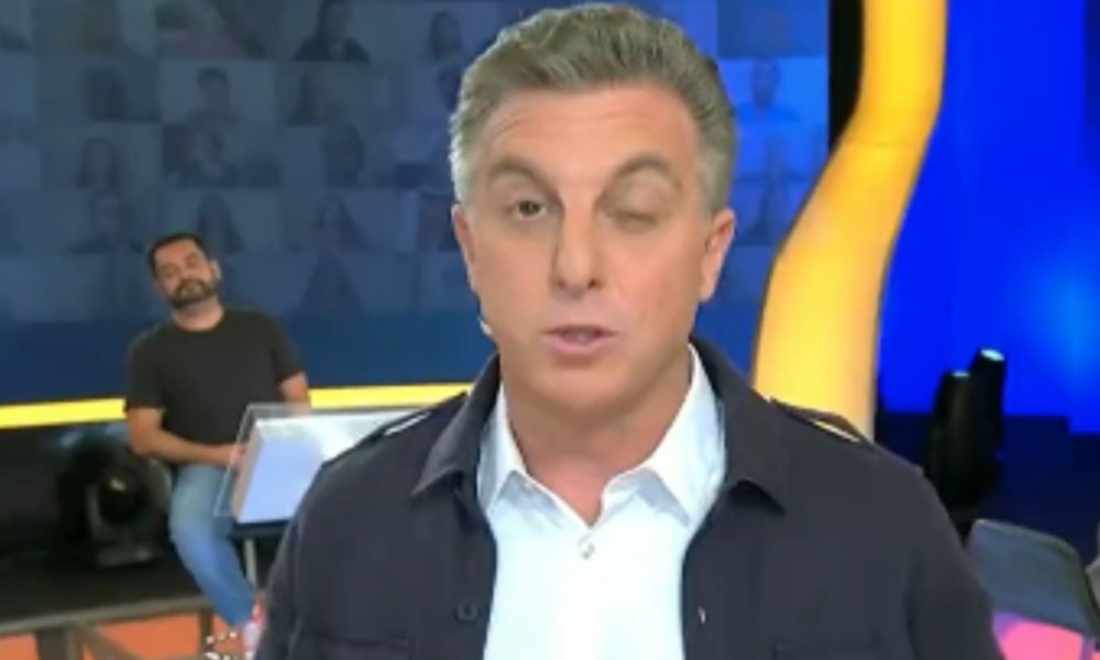 Luciano Huck deciciu pedir desculpas após ter cometido uma gafe. O motivo? O jogo Brasil x Argentina cancelado pela Anvisa. Confira detalhes.