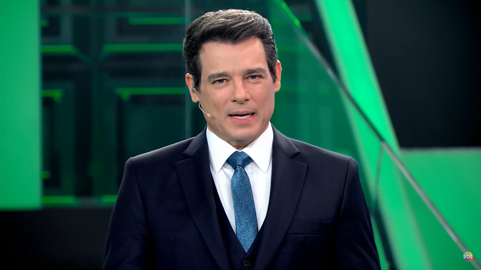 O apresentador Celso Portiolli foi internado e precisou se ausentar do Teleton 2022 (Créditos: Reprodução/SBT)