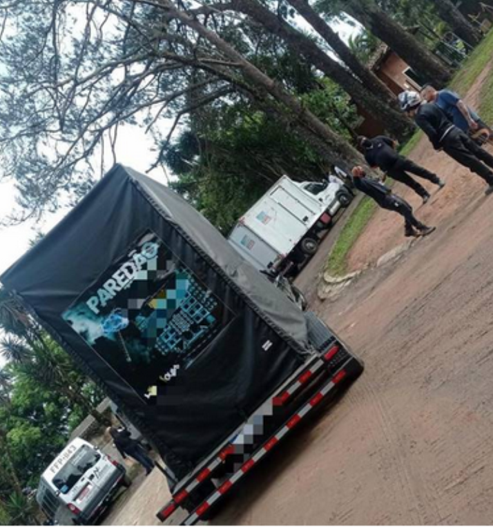 Imagem do carro de som divulgada por Leo Dias (Reprodução: Foto)