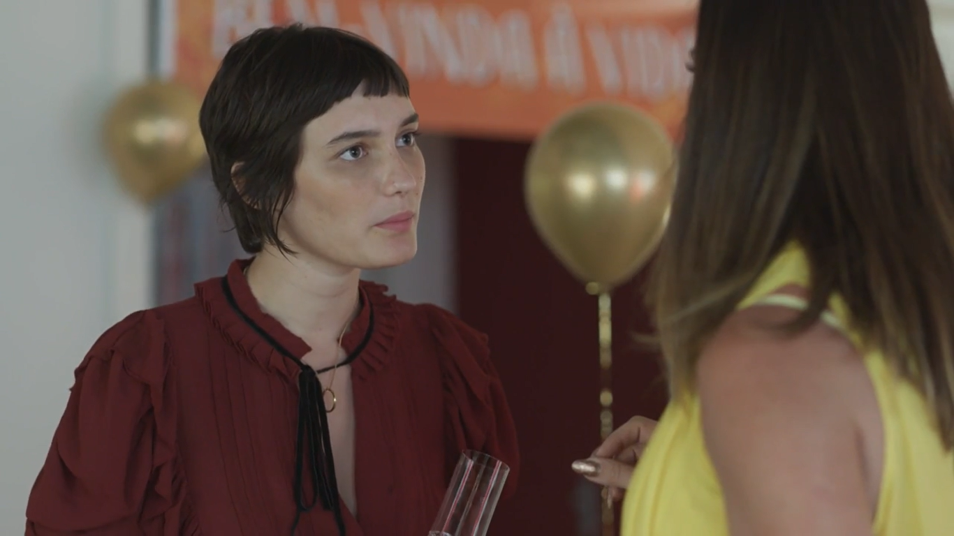 Ingrid (Nina Tomsic) em cena na novela Quanto Mais Vida Melhor (Créditos: Reprodução)