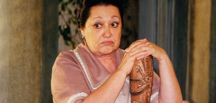 Mimosa (Suely Franco) em cena na novela O Cravo e a Rosa (Créditos: Reprodução)