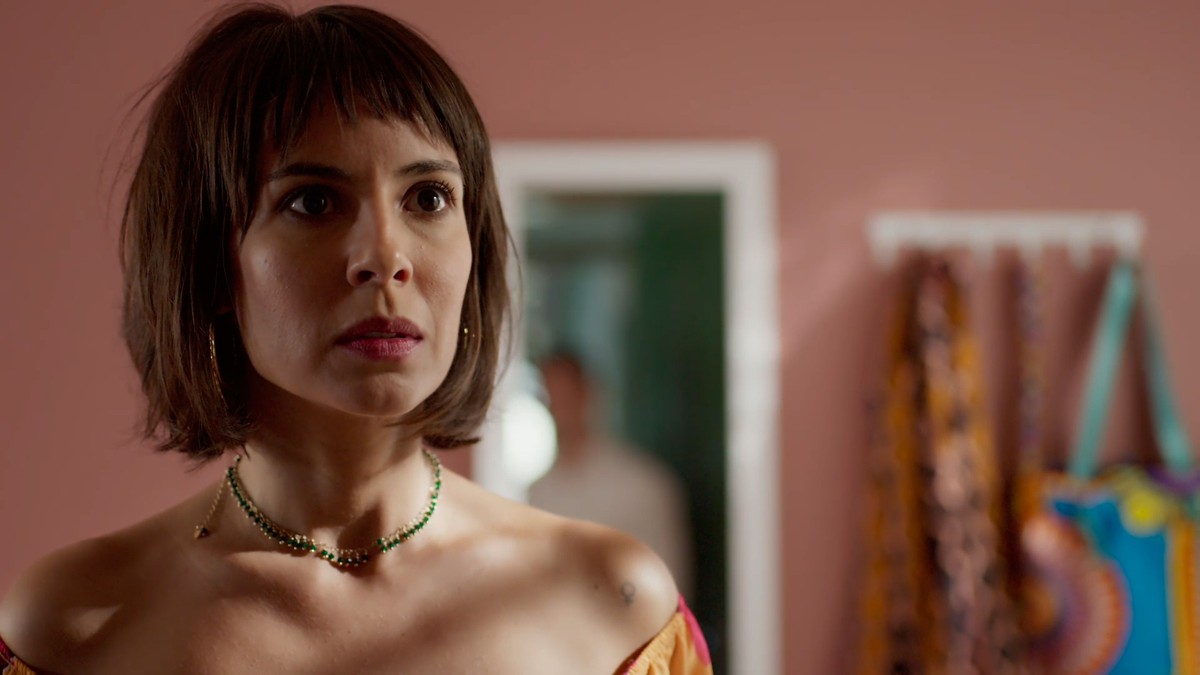 Lara (Andréia Horta) em cena na novela Um Lugar ao Sol, da TV Globo (Créditos: Reprodução)