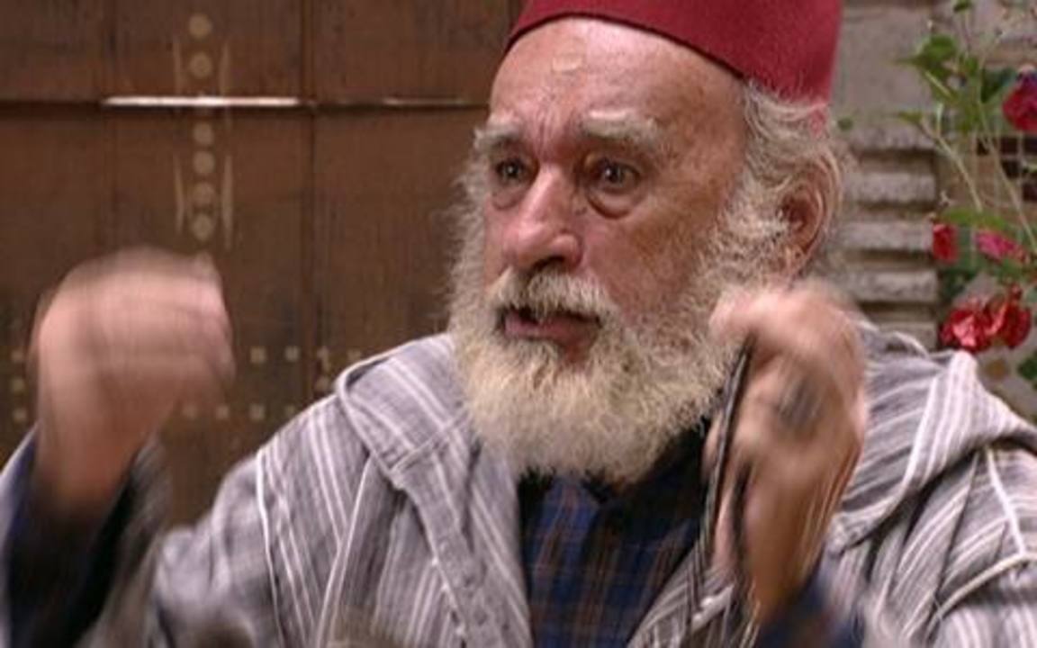 Abdul (Sebastião Vasconcellos) em cena na novela O Clone (Créditos: Reprodução)