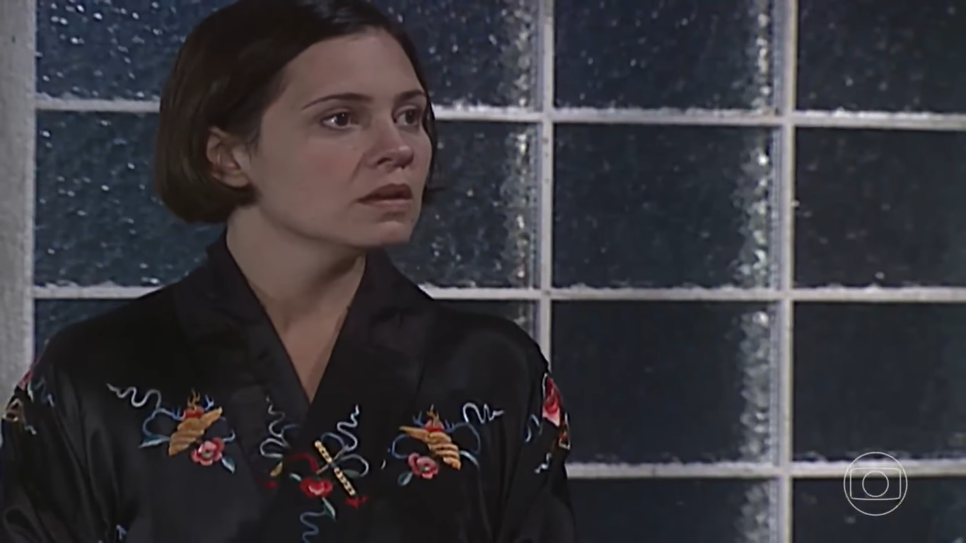 Catarina (Adriana Esteves) em cena na novela O Cravo e a Rosa (Créditos: Reprodução/TV Globo)