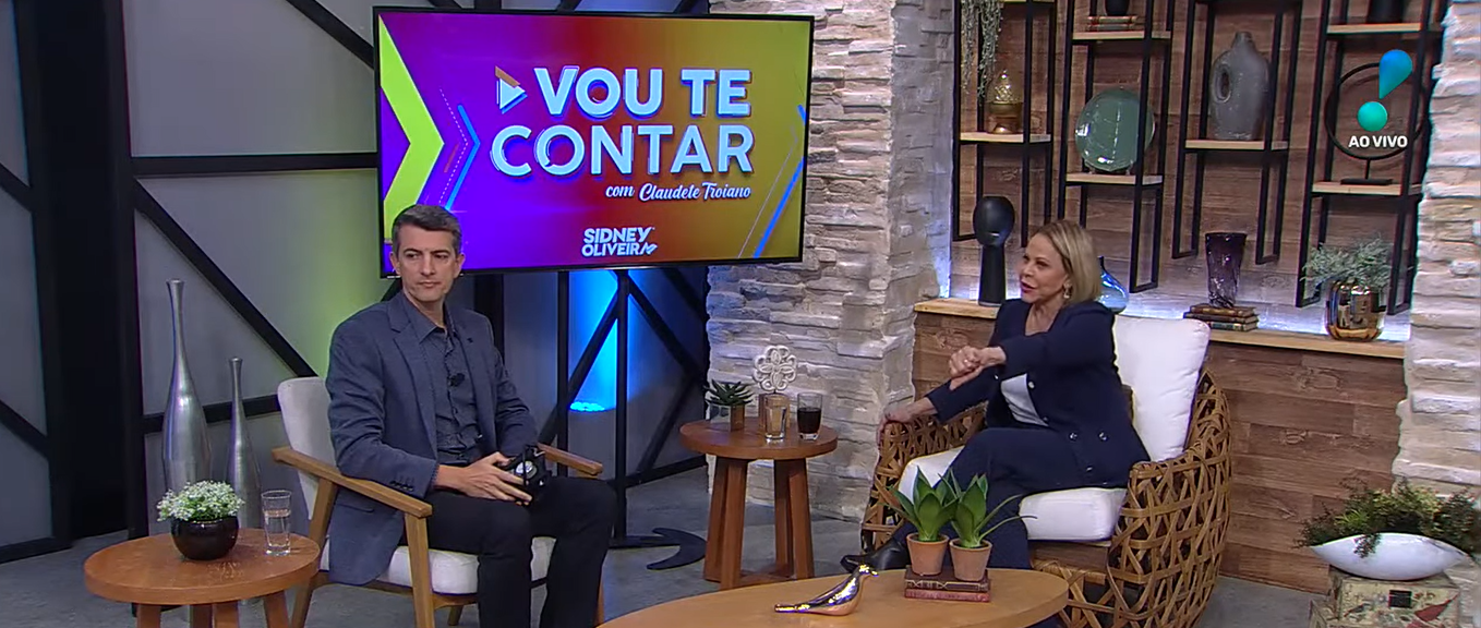 Claudete Troiano interrompeu médico no Vou Te Contar para alinhar a produção (Créditos: Reprodução/RedeTV)