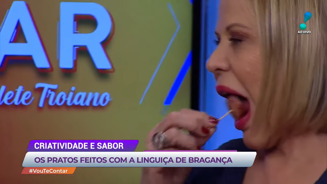 Aliás, Claudete Troiano voltou a comer no programa e comemorou (Créditos: Reprodução/RedeTV)