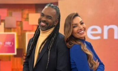 O clima é de "amor" entre Patrícia Poeta e Manoel Soares no Encontro (Foto: Reprodução)