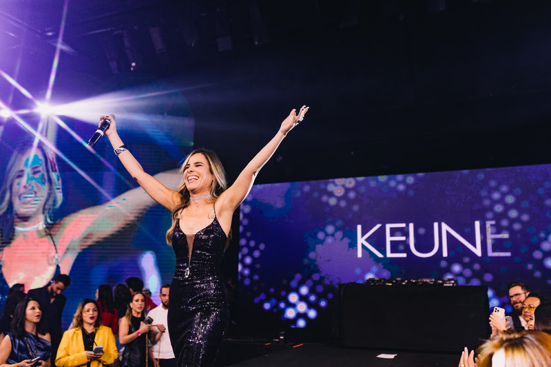 Show de Wanessa Camargo na festa de 100 anos da Keune (Créditos: Divulgação)