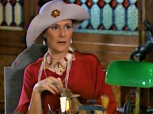 Jezebel (Elizabeth Savalla) em cena na novela Chocolate com Pimenta (Créditos: Reprodução/TV Globo)