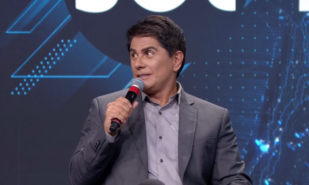 César Filho comanda o SBT Brasil (Foto: Reprodução)